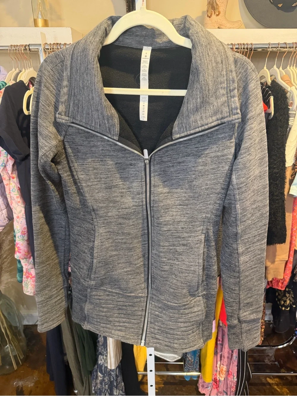 lululemon athletica sleek zip